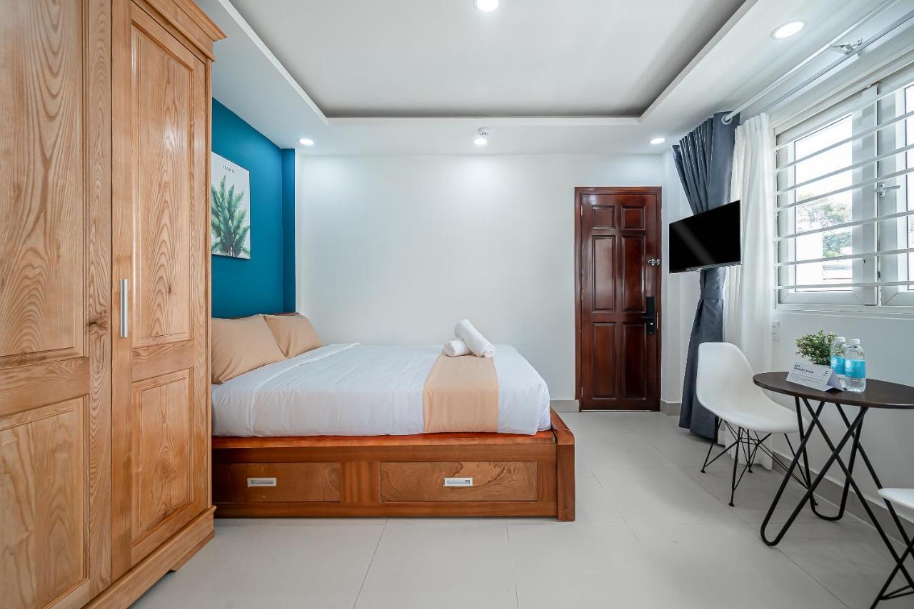 Cozrum Homes - Retro House Ho Chi Minh City Bagian luar foto