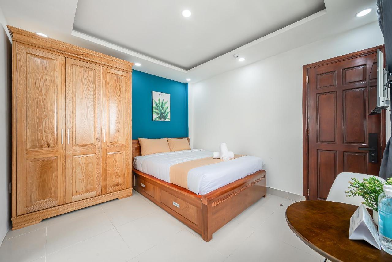 Cozrum Homes - Retro House Ho Chi Minh City Bagian luar foto