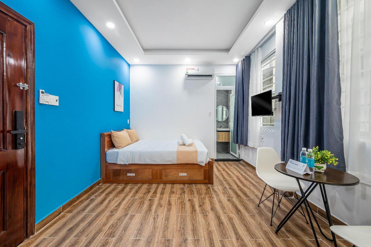 Cozrum Homes - Retro House Ho Chi Minh City Bagian luar foto