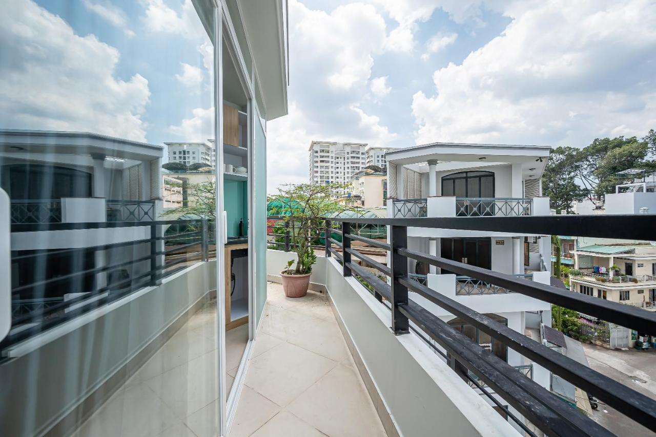 Cozrum Homes - Retro House Ho Chi Minh City Bagian luar foto