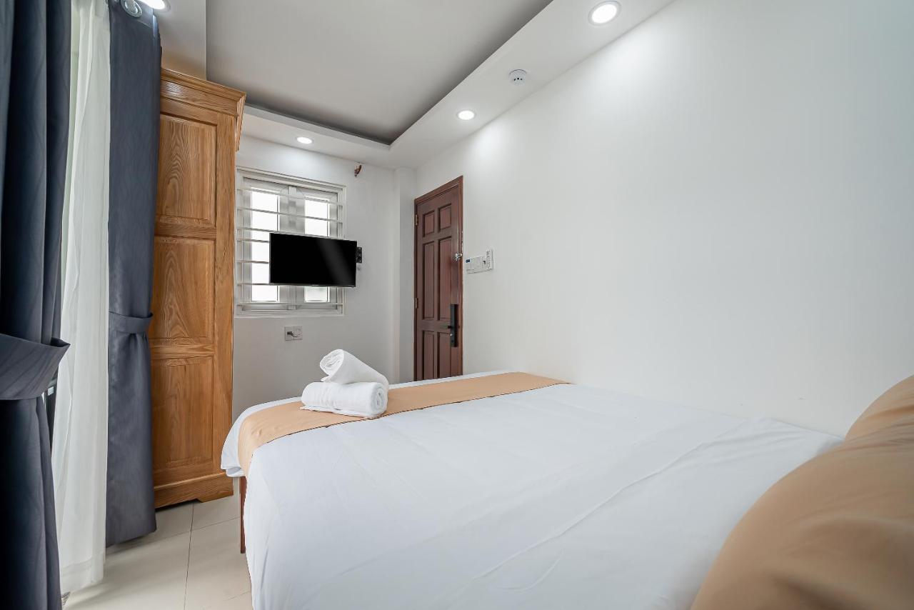 Cozrum Homes - Retro House Ho Chi Minh City Bagian luar foto