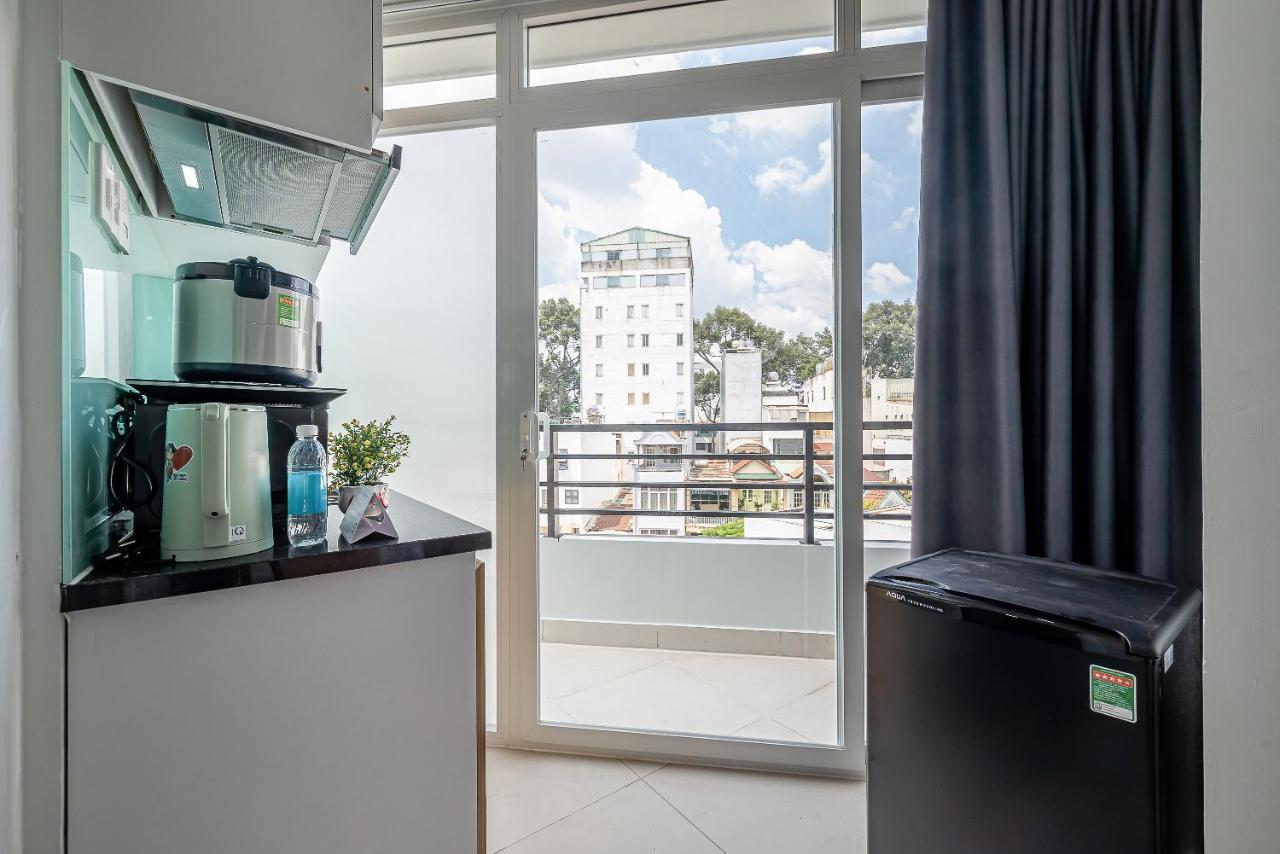 Cozrum Homes - Retro House Ho Chi Minh City Bagian luar foto