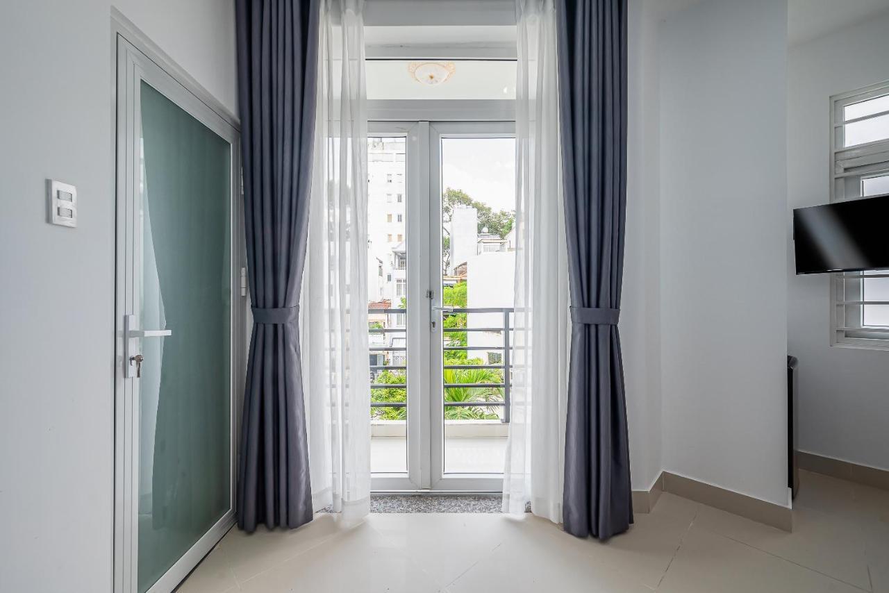 Cozrum Homes - Retro House Ho Chi Minh City Bagian luar foto