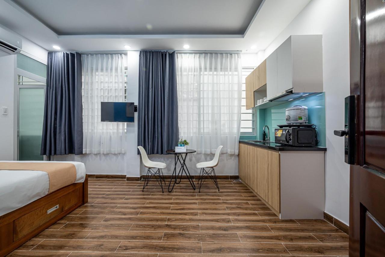 Cozrum Homes - Retro House Ho Chi Minh City Bagian luar foto