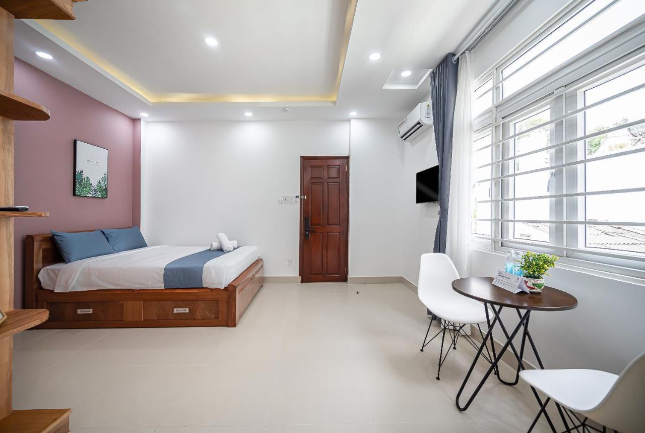 Cozrum Homes - Retro House Ho Chi Minh City Bagian luar foto